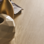 S090Woodtouch-Miele-Soft-20x120-Close-up-Living
